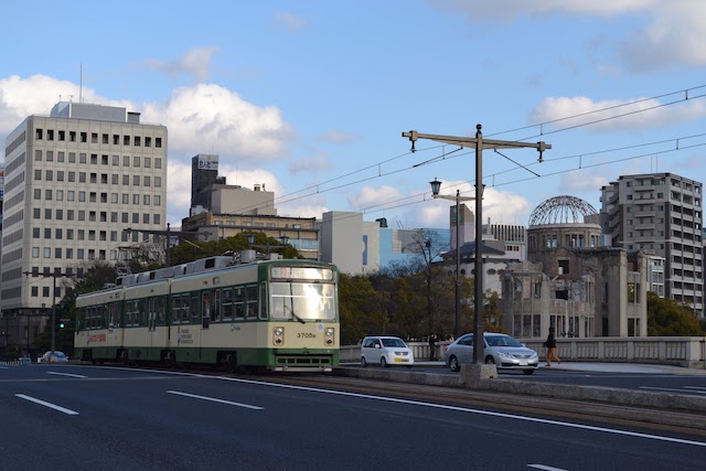 広島市も全国に先行して「Go Toトラベル」適用対象外に(イメージ) ©Katsumi