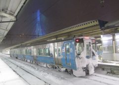 青森県で大雪が続くため青い森鉄道の八戸駅〜青森駅間は終日運休(イメージ)