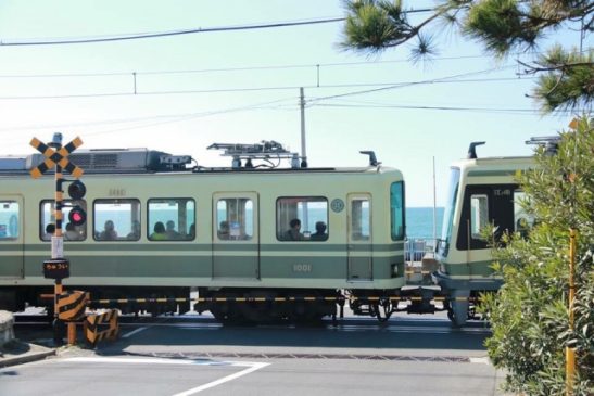 江ノ電が1日乗車券「のりおりくん」など発売休止 緊急事態宣言に対応