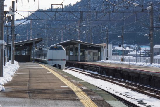 【速報】JR西日本9日も越美北線など運休 北陸エリア大雪の影響続く