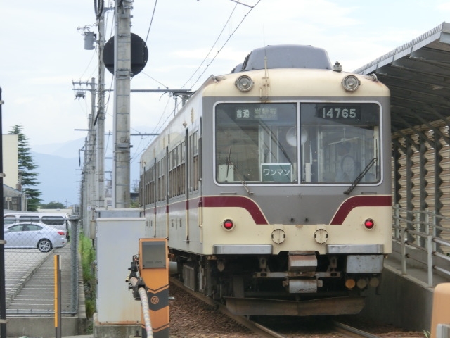 富山地方鉄道の鉄道線は13日(水)始発から全線で運転再開(イメージ)