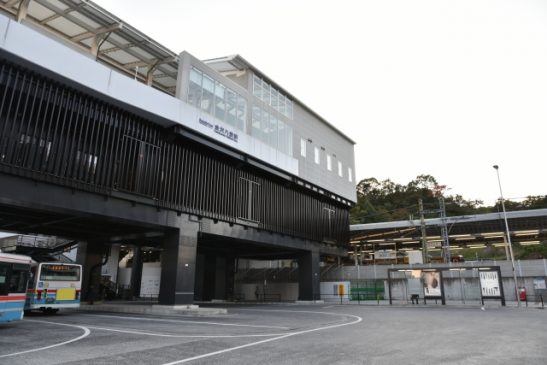 シーサイドラインが2月14日始発〜10時頃まで運休 線路切換工事のため全線で