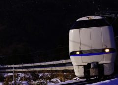 特急「サンダーバード」に使用されるJR西日本683系電車