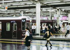 阪急大阪梅田駅を出発する終電時刻は15〜16分繰り上げへ