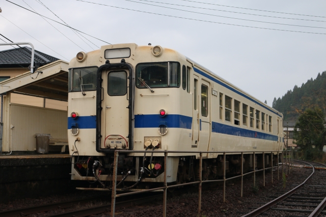 日南線を運行するJR九州キハ40系気動車