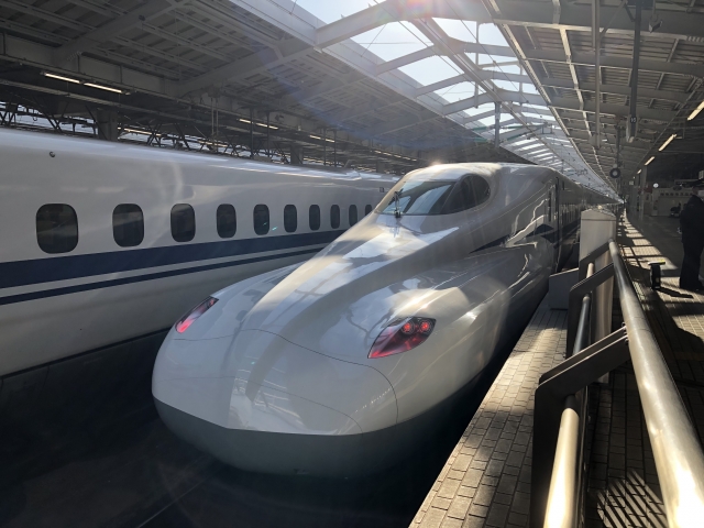 東海道・山陽新幹線の最新鋭車両N700系「N700S」