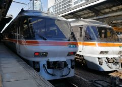 名古屋駅にてJR東海キハ85系気動車による特急「南紀」(左)と「ひだ」の並び(写真AC/HK-SAN)