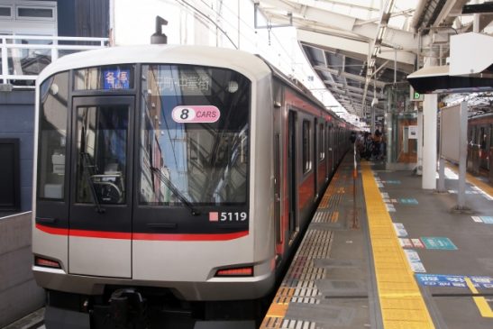 【運行情報】東急東横線が渋谷〜武蔵小杉間で運転見合わせ 線路脇の仮囲いが倒壊