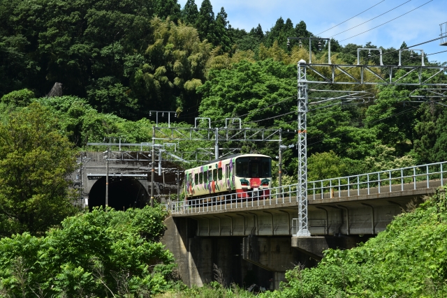 えちごトキめき鉄道日本海ひすいラインのET122形気動車(写真AC/くろてん)