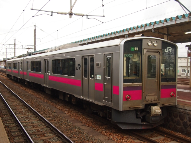 羽越本線などに使用されているJR東日本701系電車(写真AC/fuku41)