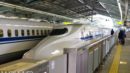 山陽新幹線新神戸駅に到着するN700系(マンハッタン/写真AC)