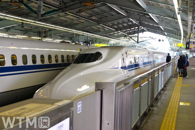 山陽新幹線新神戸駅に到着するN700系(マンハッタン/写真AC)