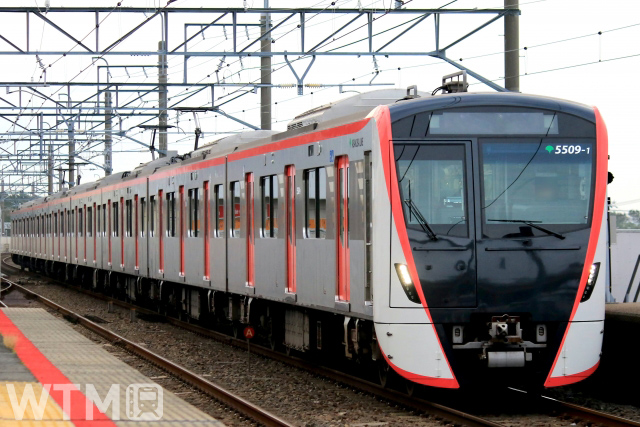 都営浅草線で運行している東京都交通局5500形電車(りっくん_/写真AC)