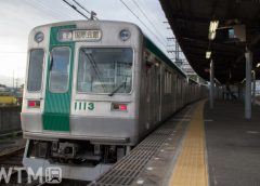 京都市営地下鉄烏丸線10系電車(M.T.photos/写真AC)