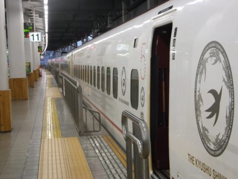 JR九州が九州新幹線使用「はやっ!便」開始 博多〜鹿児島最速2時間40分で荷物をお届け