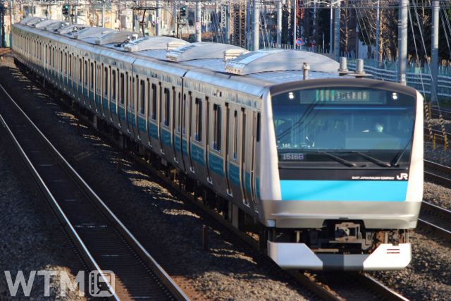 京浜東北線・根岸線で運行しているJR東日本E233系1000番台電車(kiss x7/写真AC)
