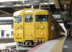 山陽本線徳山駅に停車中のJR西日本115系電車(nozomi500/写真AC)