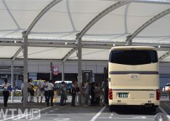 京都駅八条口貸切バス乗降場(写真は今回の送迎バスではありません)(Katsumi/TOKYO STUDIO)