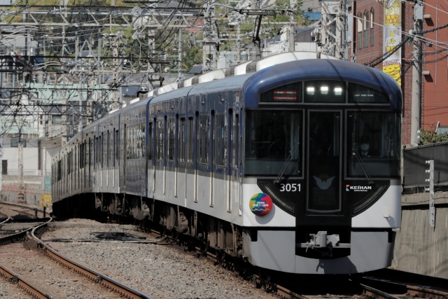 新たにプレミアムカーが連結された京阪3000系電車(ポニー/写真AC)