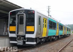 水郡線で運行しているJR東日本キハE130系気動車(KUZUHA/写真AC)