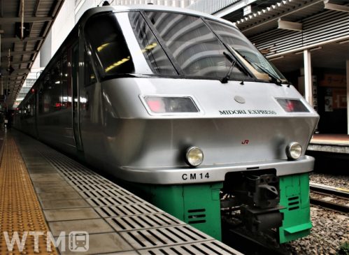 大雨の影響 佐世保線で線路冠水 16日終日運休 「みどり」「ハウステンボス」も JR九州
