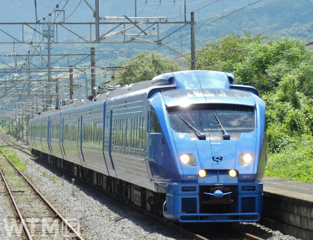特急「ソニック」などで運行しているJR九州883系電車(マイペイ/写真AC)