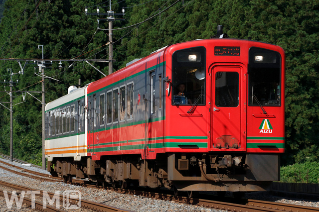 会津鉄道AT-750形気動車(tarousite/PIXTA)