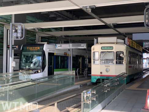富山地鉄の市内電車 10月からICOCAやSuicaでも 降車口に専用リーダー IC割引は対象外