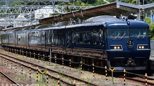 JR西日本117系電車「WEST EXPRESS 銀河」(ゆー63/写真AC)