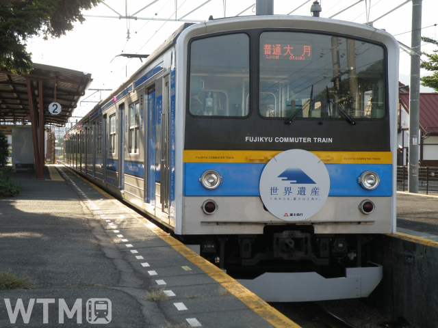 富士急行6000系電車(たかさくら/写真AC)