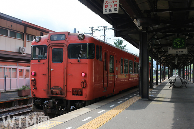 津和野駅に停車中のキハ40系気動車(KUZUHA/写真AC)