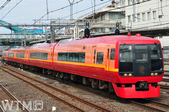 臨時快速「足利イルミネーション」に使用されるJR東日本253系電車(ちゃんこちゃんこ/写真AC)