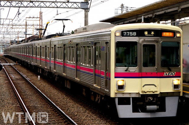 京王7000系電車(りっくん_/写真AC)