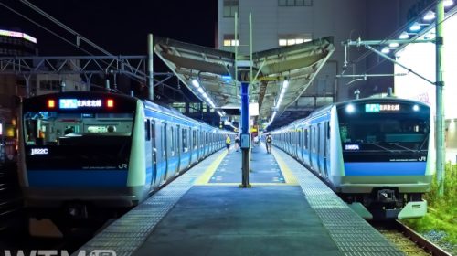 京浜東北線で運行しているJR東日本E233系1000番台電車(源五郎/写真AC)