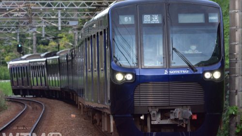東急新横浜線方面への直通運転に対応した相鉄20000系電車(DAH/写真AC)