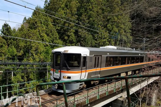 「飯田線秘境駅号」人里離れた静けさを体感する旅 初めて「元善光寺駅」始発も JR東海