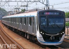 目黒線で運行している東急3020系電車(MaedaAkihiko/Wikipedia, CC 表示-継承 4.0)