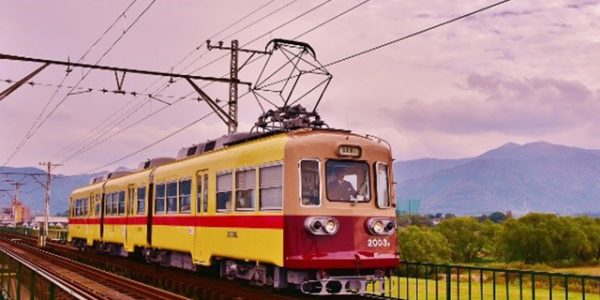 筑豊電気鉄道2000形引退へ 記念ツアー多数開催 福岡・北九州で西鉄路面電車として活躍