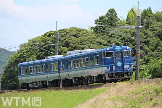 山陰の観光列車「あめつち」因美線を初運行 「SAKU美SAKU楽」と接続 鳥取と岡山結ぶ