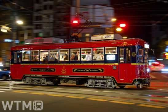長崎の風物詩「納涼ビール電車」3年ぶり復活 イベント車両「あかり」で初運行 貸切OK