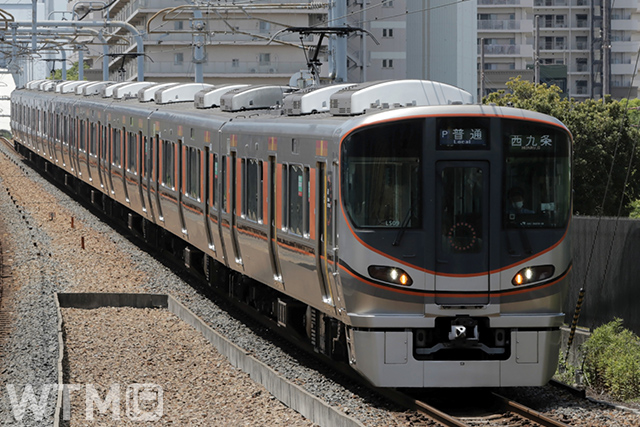 大阪環状線・JRゆめ咲線で運行しているJR西日本323系電車(ポニー/写真AC)