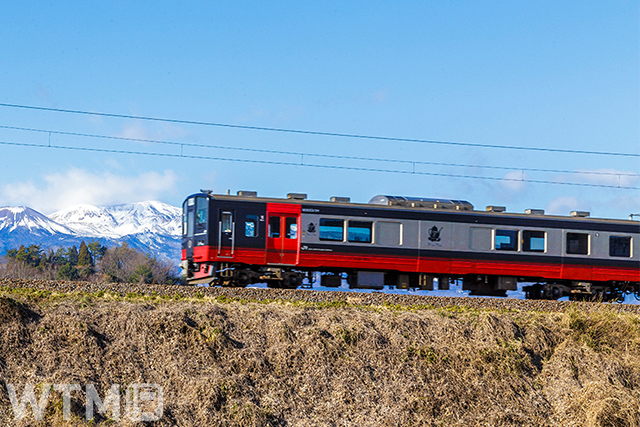JR東日本の観光列車「フルーティアふくしま」719系電車(画像提供: (公財)福島県観光物産交流協会)