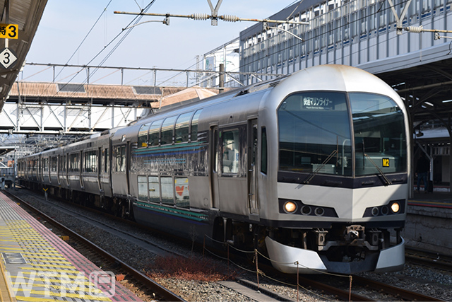 快速「マリンライナー」で運行しているJR四国5000系電車+JR西日本223系電車(80000/写真AC)