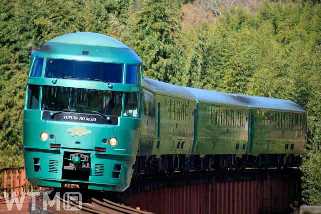 D&S列車 特急「ゆふいんの森」として運行しているJR九州キハ72系気動車「ゆふいんの森Ⅲ世」編成(ninochan555/写真AC)