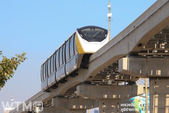 タイ初のモノレール路線 無料試験運行を開始 バンコク郊外結ぶ「MRTイエローライン」