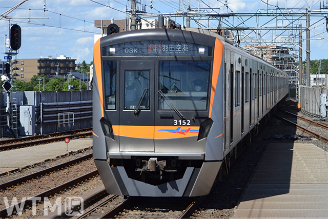 成田スカイアクセス経由のアクセス特急として運行している京成3100形電車(Katsumi/TOKYO STUDIO)