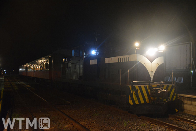 津軽鉄道のディーゼル機関車DD352号機のけん引による旧型客車列車のイメージ(画像提供:日本旅行)