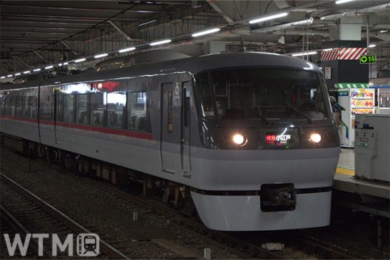 深夜の駅が「キャンプ場」に 西武が所沢で初 テント・寝袋は持参 終電後のホーム体験も