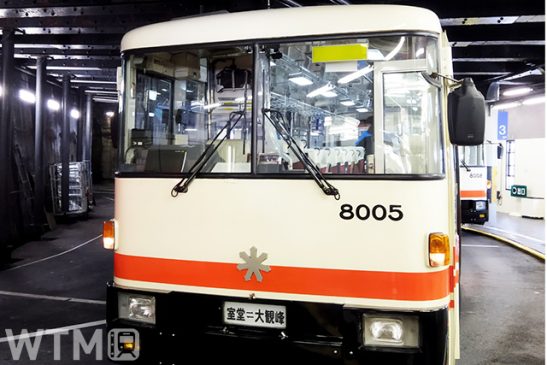 日本唯一「トロリーバス」廃止 乗車は来年限り 立山黒部アルペンルート 最高部トンネル