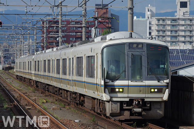 嵯峨野線などで運行しているJR西日本221系電車(たもぞう/写真AC)